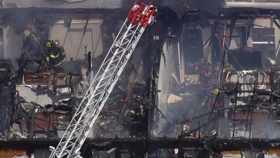 Fire destroys Laurel apartment building