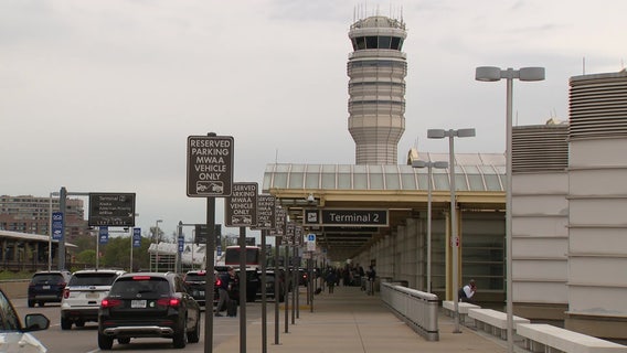 DCA ground delays average 90 minutes due to 'staffing' as government shutdown drags on
