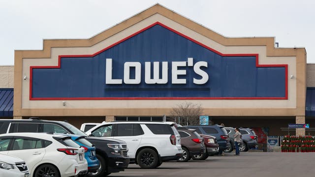 Lowe's to close stores for 24 hours at all 1,700 locations