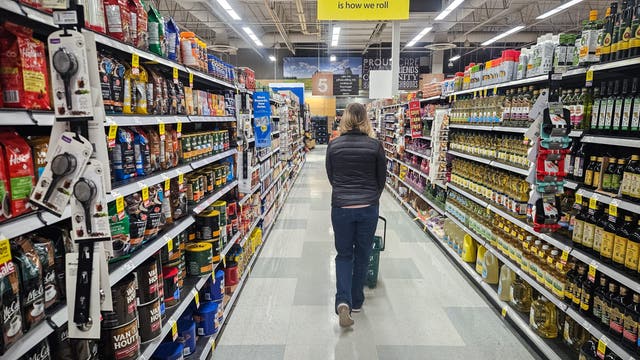 Grocery prices will rise as much as 30% due to tariffs, expert says