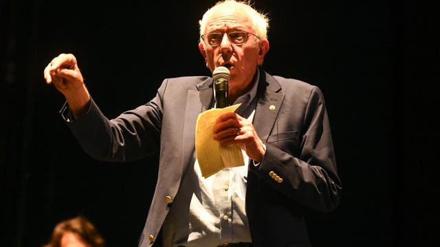 Coachella audience boos at mention of Trump, during Bernie Saunders appearance