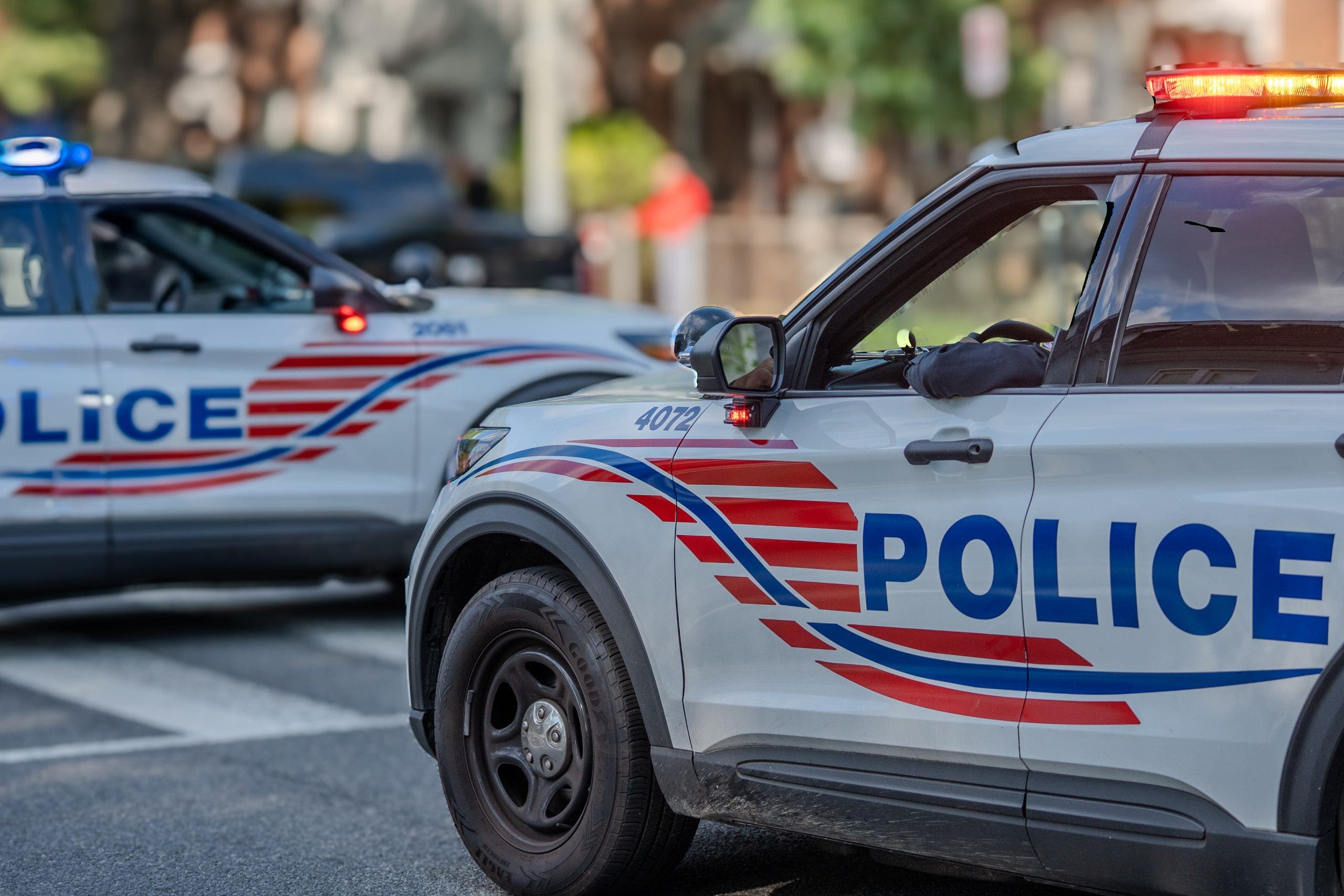 Five men injured in Northwest DC shooting; multiple suspects still at large