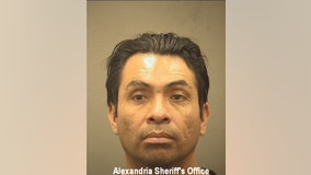 Airline employee accused of attempting to smuggle cocaine through Dulles Airport