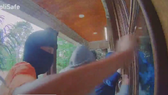 Arlington County homeowner warns about 'ding-dong ditch' pranks