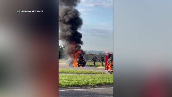 Plumbs of black smoke over Gravelly Point caused by vehicle fire