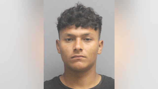 Woodbridge driver charged after vehicle crash leaves 1 dead in Prince William County