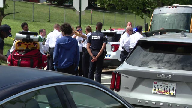 Police investigate two deadly shootings, 1 near DC track meet