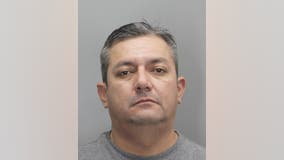 Annandale man arrested after allegedly trying to lure child into car at bus stop