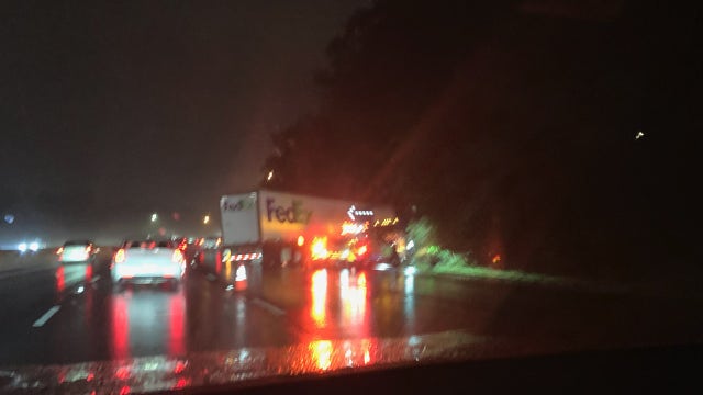 Lingering rain showers create messy Monday commute