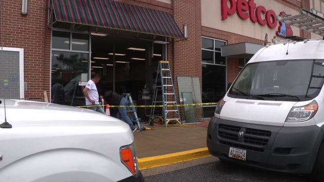 Vehicle slams into Maryland liquor store in suspected smash-and-grab
