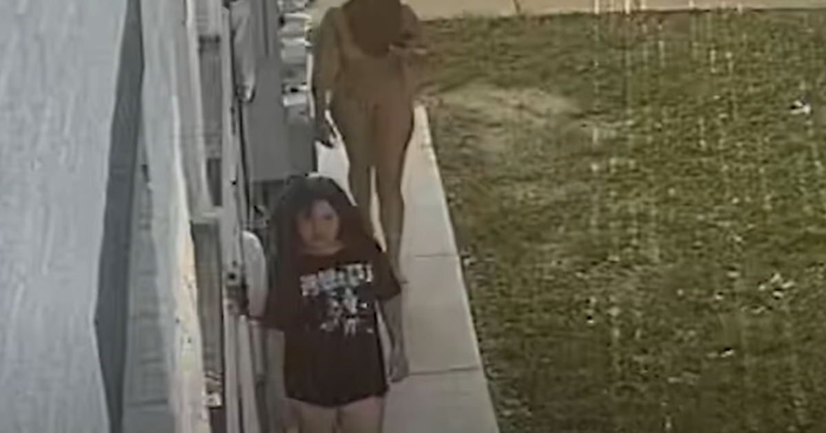 Police search for two suspects in Southeast DC 'bikini' burglary | FOX 5 DC