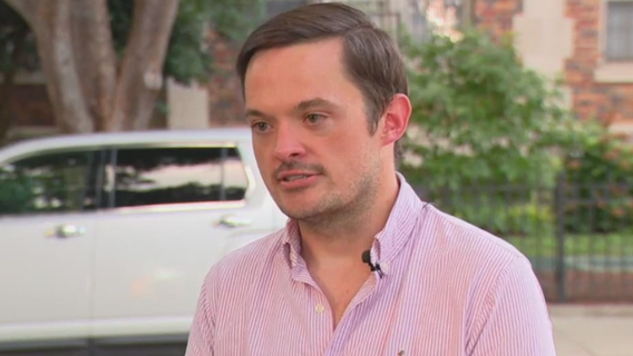 DC man says he was robbed after trying to help suspect he believed to be homeless