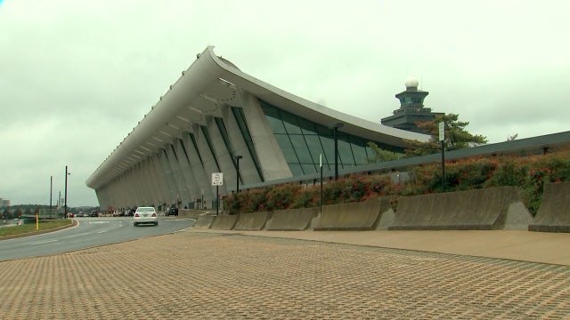 Dulles, Reagan airports receive low rankings on airport satisfaction
