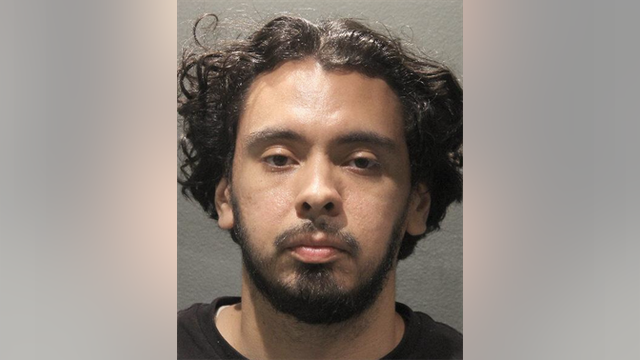 Arlington high school teacher arrested for inappropriate contact with student