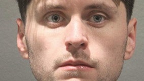 Man charged with fatally shooting mother in Arlington home, police say