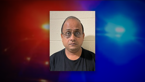 Man allegedly solicits sex from undercover officer posing as child in fast-food parking lot: police