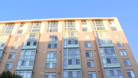 4-year-old dies after falling from DC apartment window