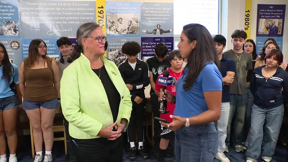 Fairfax County Public Schools Superintendent walks out for taped interview with FOX 5