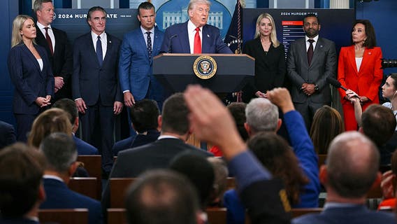 DC mayor, leaders, police union react to Trump's takeover of MPD