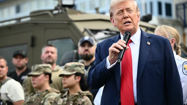 Trump visits federal law enforcement officers in DC; does not do patrols as expected