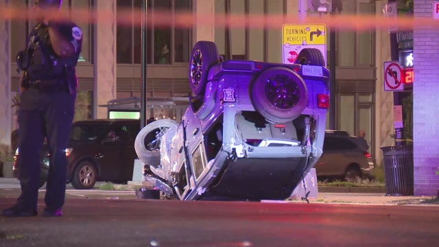 2 hospitalized after early morning crash on North Capitol Street in DC