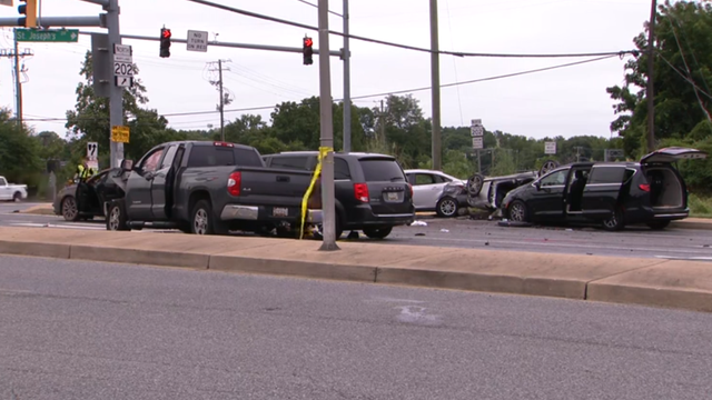 Fatal crash involving 8 cars in Prince George's County