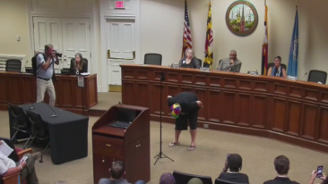 Maryland man moons, curses at public meetings