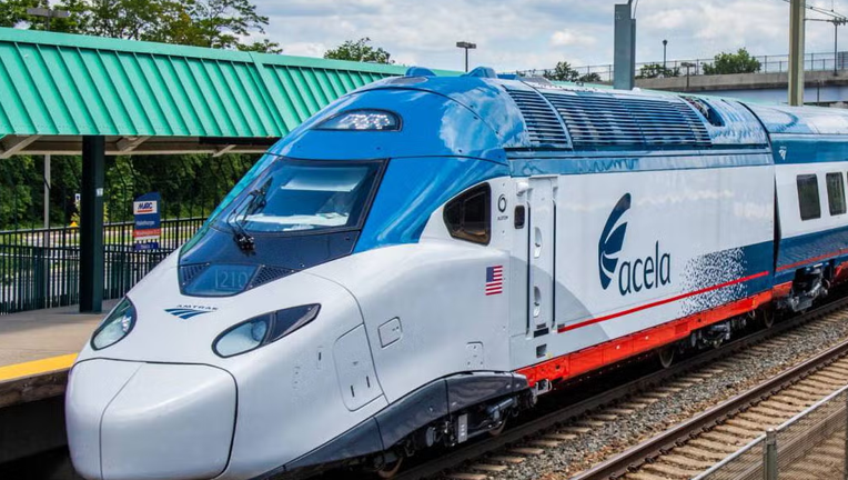 Amtrak delays reach 2 hours after Washington signal outage; 2 trains canceled
