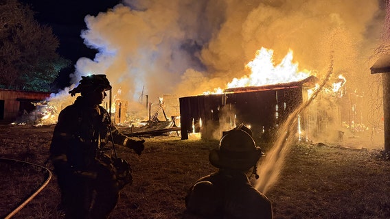 Flames rip through Krop’s Crops market in Fairfax County