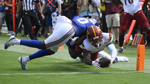 Samuel scores in Washington debut, and the Commanders stifle the Giants in a 21-6 win