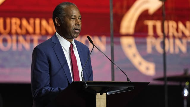 Trump to award Ben Carson Presidential Medal of Freedom