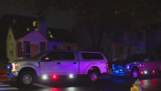 Firefighter suffers injuries while battling blaze in Arlington