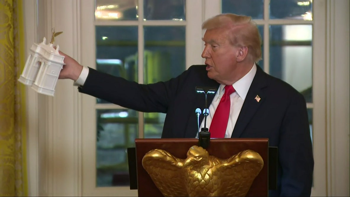 FAA approves Trump's triumphal arch, requires 'eternal flame' on top