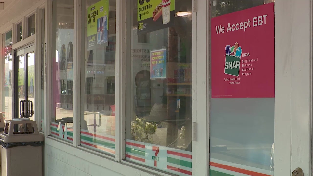 Millions Face SNAP Cuts Amid US Government Shutdown