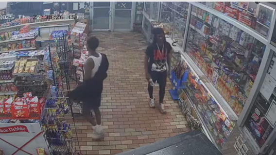 DC police searching for 2 suspects after woman shot inside car