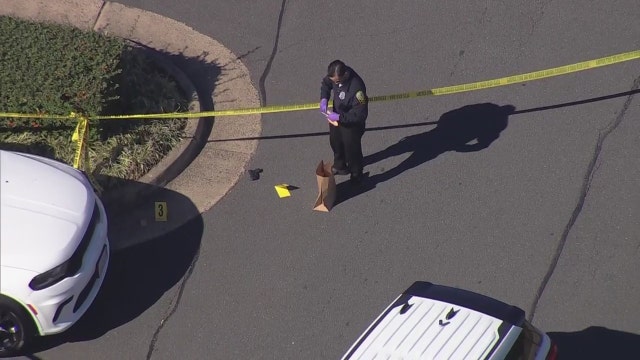 Police urge residents to avoid Manassas intersection after shooting