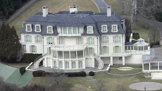 Dan Snyder’s former Potomac estate heading to auction