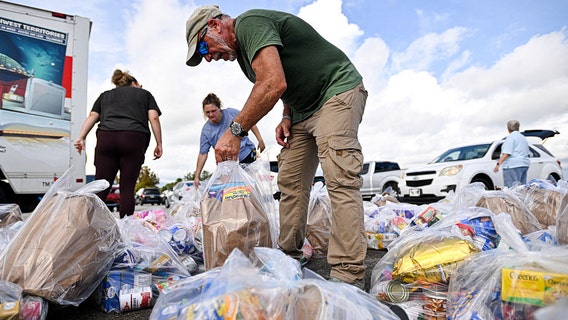 Supreme Court extends order blocking full SNAP payments