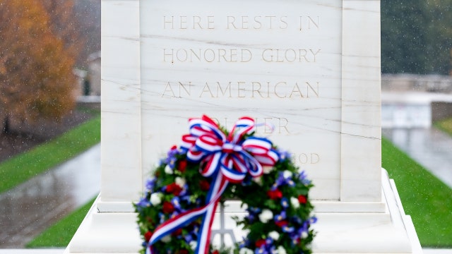 Veterans Day: Trump honors veterans at Arlington National Cemetery