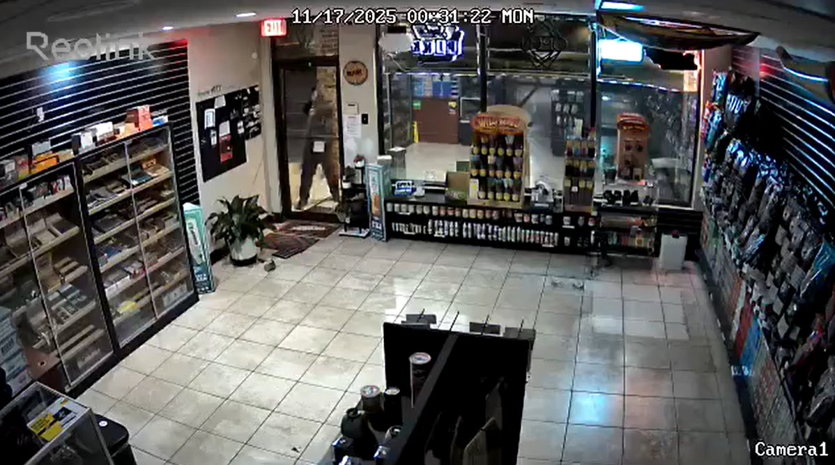 Burglar peels plexiglass off of door to rob vape shop in Frederick, police say