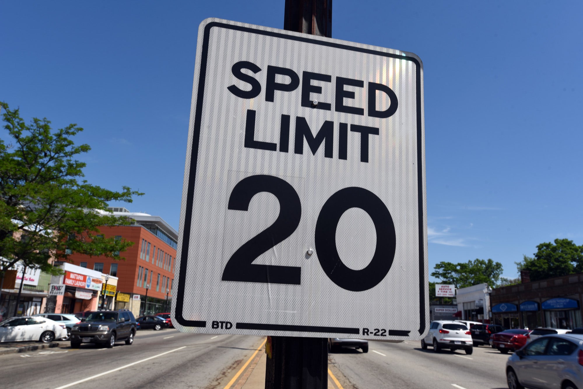 Fairfax County considers lowering speed limits to 20 mph in some neighborhoods