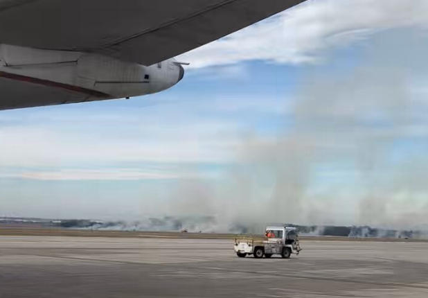 Smoke reported at Dulles Airport, United flight to Tokyo circles in air after engine issue