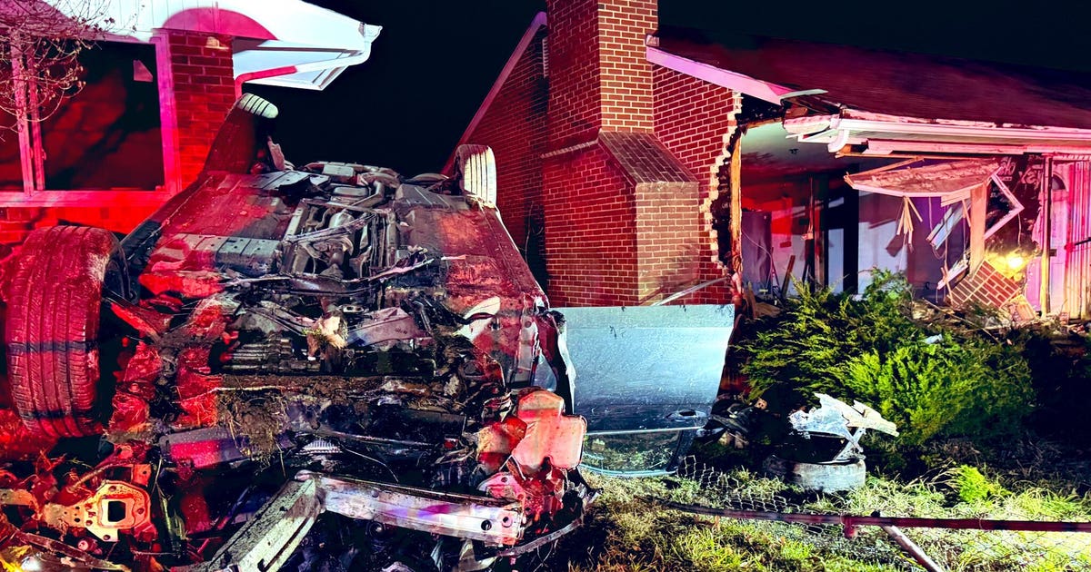Driver charged with DUI after crashing into 2 homes in DC | FOX 5 DC