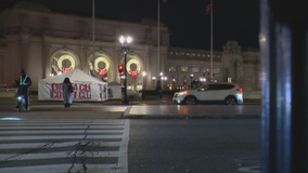 US Park Police says anti-Trump protestors must leave Union Station despite having permit