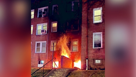 1 person critically injured in southeast DC fire