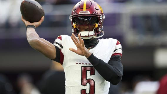 Commanders' QB Jayden Daniels reinjures elbow, exits game against Vikings