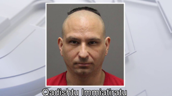 Man smashes driver's window with machete during road rage incident in Leesburg: police