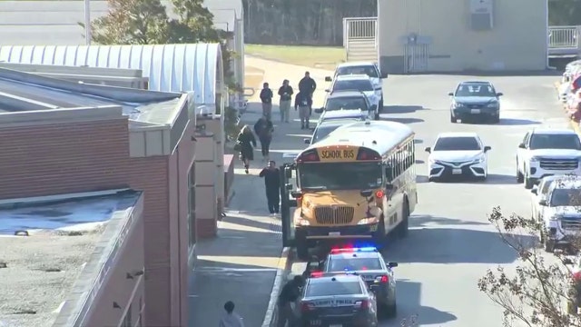 Prince George's County high school lockdown lifted after student stabbed; suspect in custody