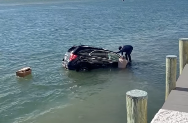 WATCH: Dramatic rescue caught on camera as SUV sinks in Virginia Beach