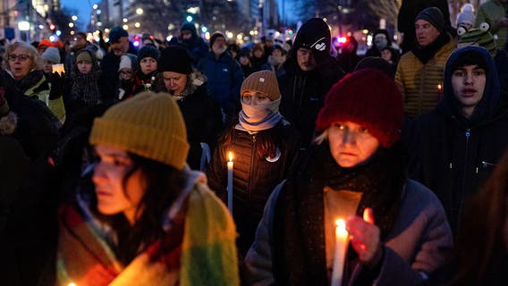 Congress faces shutdown threat as DC rallies after Minnesota VA nurse shooting